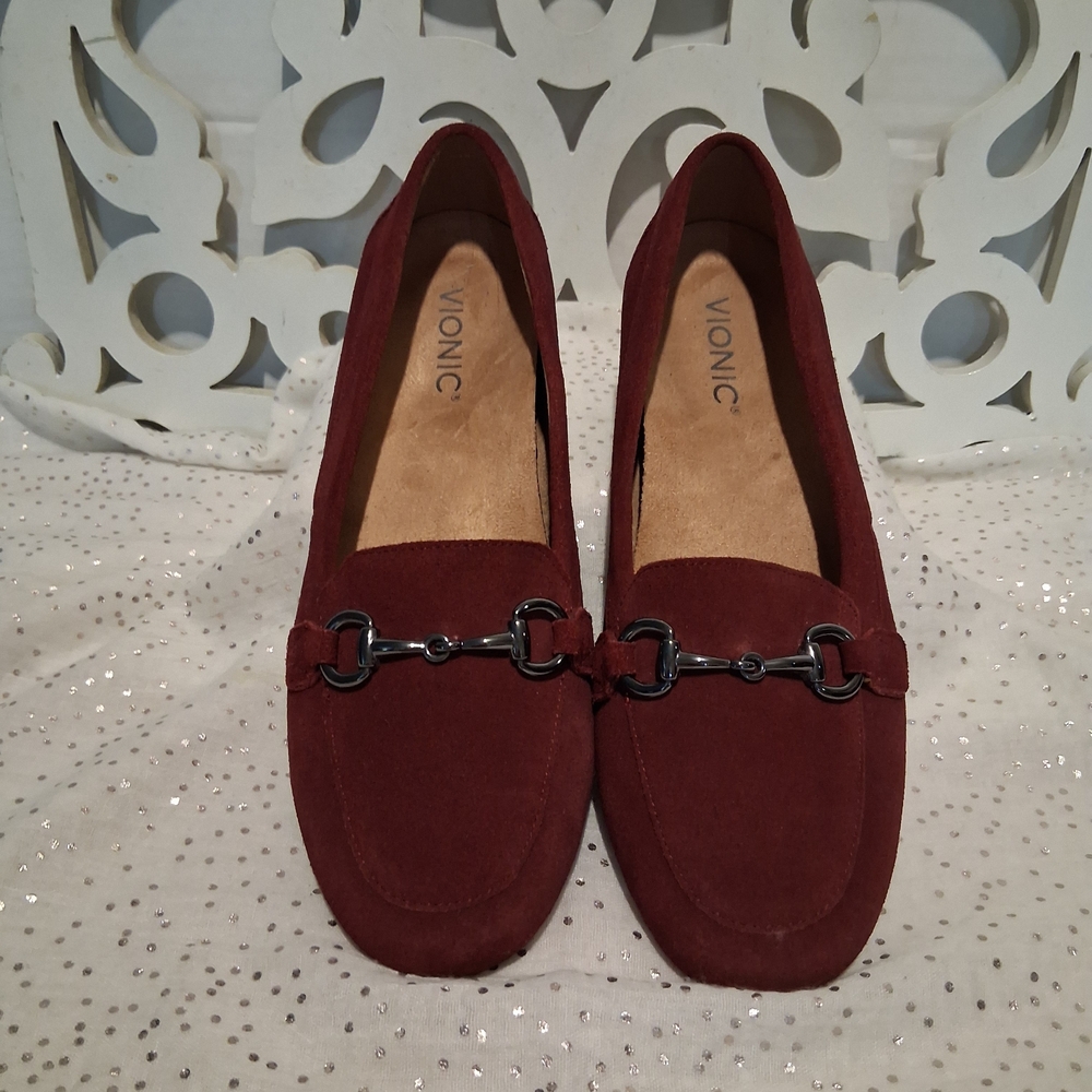 Vionic Bibiana Women's Burgandy Loafers